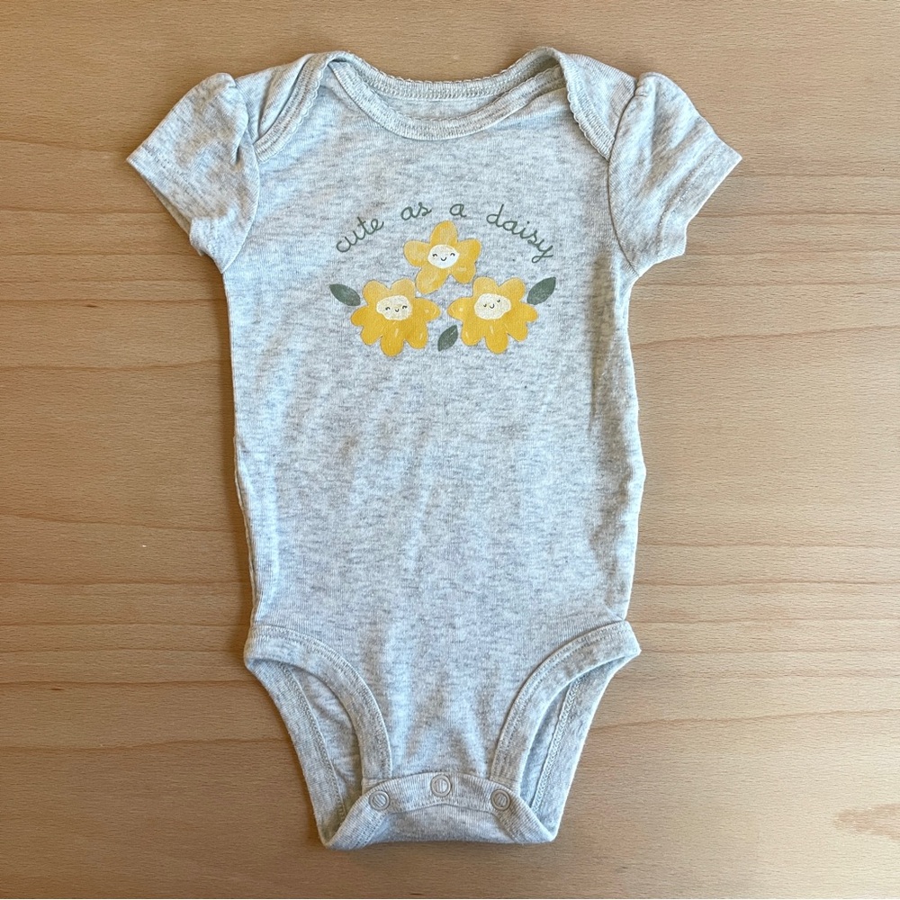 🍏4/$10🍏 Carter’s Gray Floral Kids One Piece